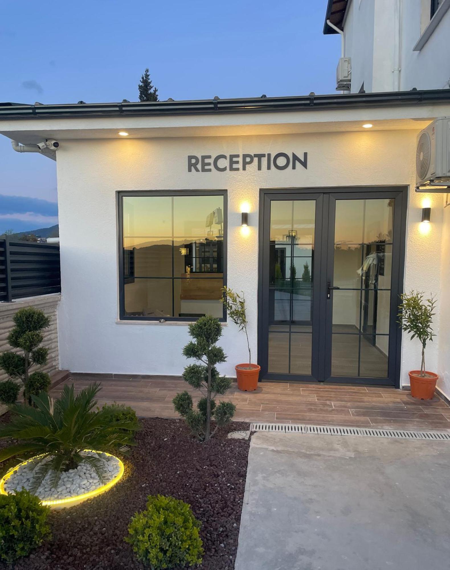 Dalaman Airport AliBaba House Bagian luar foto